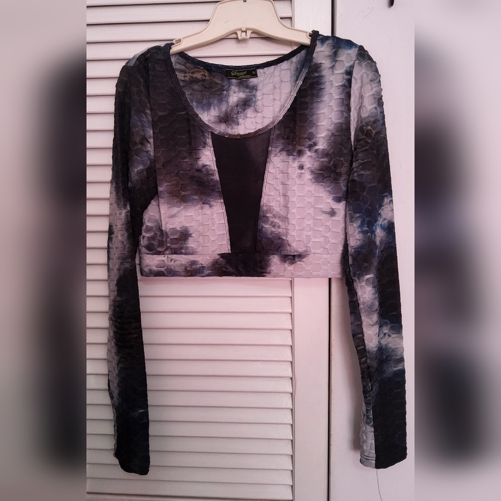 10 for $10 🔥Chic Black and Gray Textured Crop Top🔥